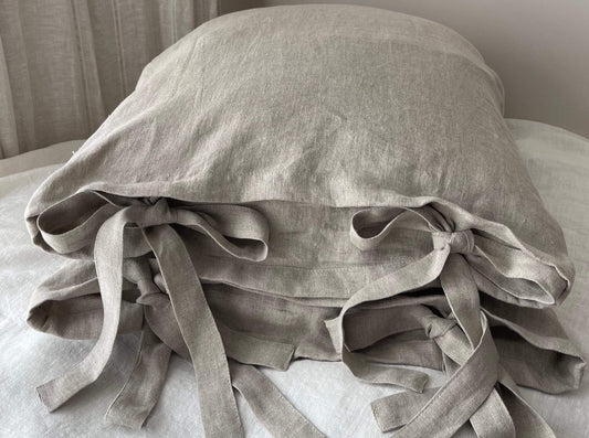 luxurious_stonewashed_linen_pillowcase_light_dusty_rosenatural_linen_pillowcase_with_ties_detail